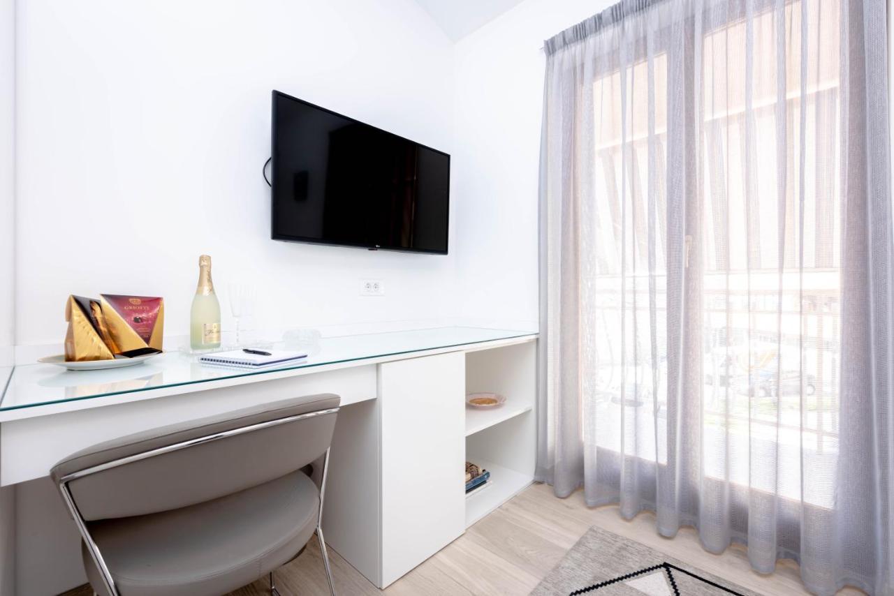 Apartment "Dida" With Free Private Parking Salona Kültér fotó